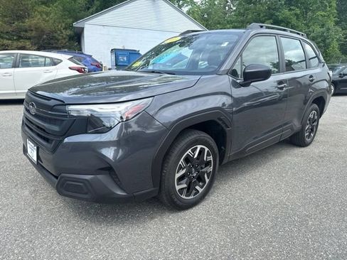 Used 2025 Subaru Forester AWD/4WD image 7