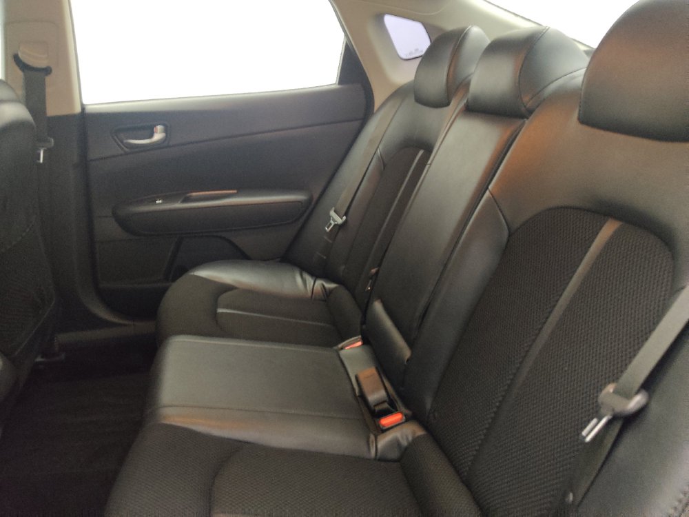 Used 2019 Kia Optima S FWD image 18