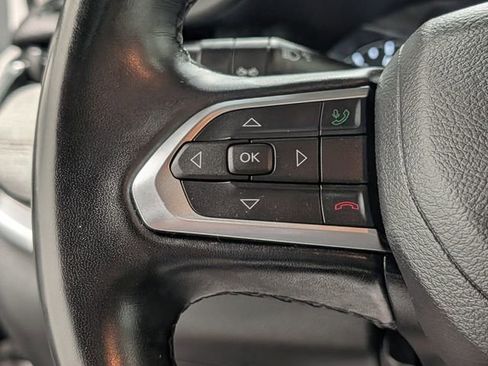 Used 2022 Jeep Compass Latitude w/ Sun and Sound Group AWD/4WD image 21