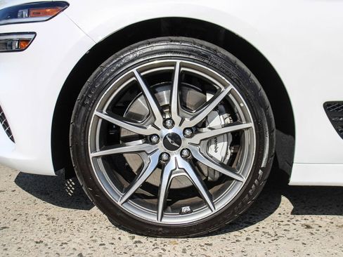 Used 2026 Genesis G70 2.5T RWD image 11