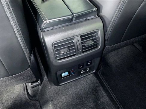 Used 2025 Nissan Rogue Platinum w/ Platinum Premium Package image 34