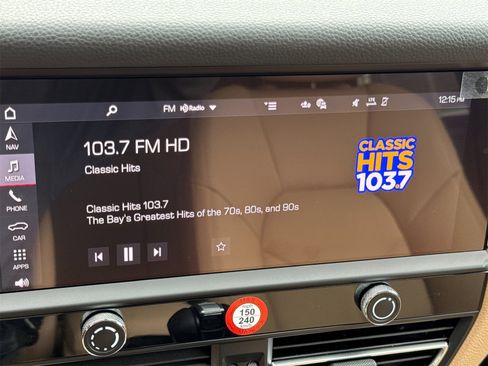 Used 2025 Porsche Macan image 21