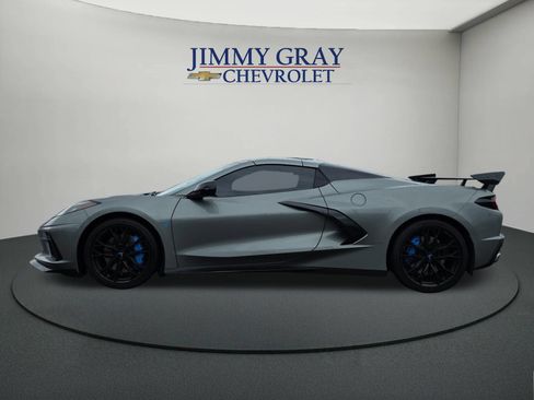 Used 2022 Chevrolet Corvette Stingray Premium Conv w/ Z51 Performance Package RWD image 2