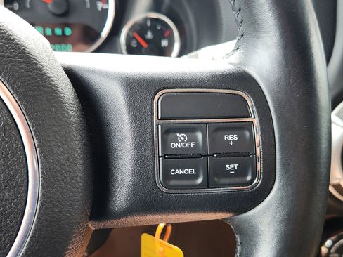 Used 2013 Jeep Wrangler Rubicon w/ Dual Top Group AWD/4WD image 22