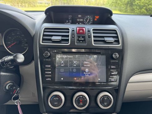 Used 2017 Subaru Forester 2.5i Premium w/ All-Weather Package AWD/4WD image 21