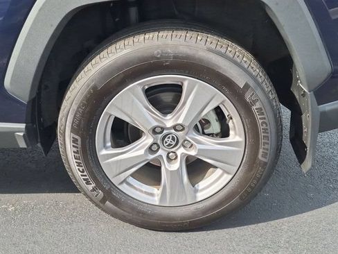 Certified 2025 Toyota RAV4 XLE w/ Convenience Package AWD/4WD image 8