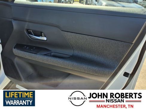 New 2026 Nissan Kicks SV image 18