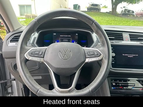 Used 2023 Volkswagen Tiguan SE w/ Panoramic Sunroof Package FWD image 15