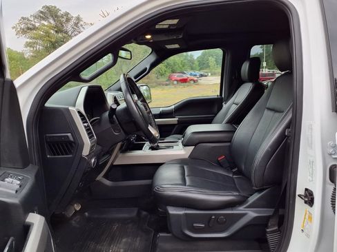 Used 2020 Ford F150 Lariat w/ Equipment Group 502A Luxury AWD/4WD image 13