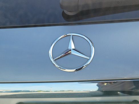 Used 2022 Mercedes-Benz GLE 450 4MATIC image 9