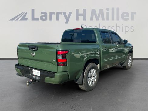 Used 2023 Nissan Frontier SV w/ SV Convenience Package RWD image 5