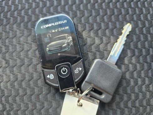 Used 2018 Nissan Rogue Sport S w/ S Appearance Package FWD image 21