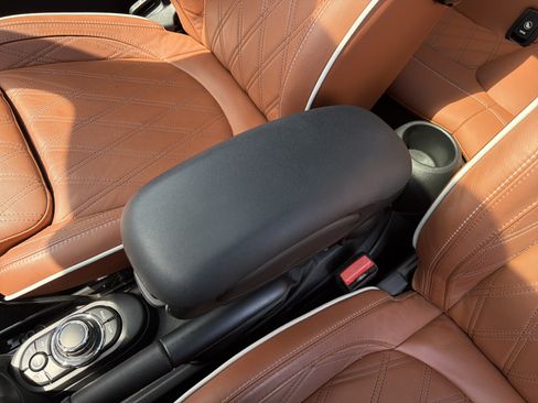 Used 2024 MINI Cooper S w/ Signature Upholstery Package FWD image 41