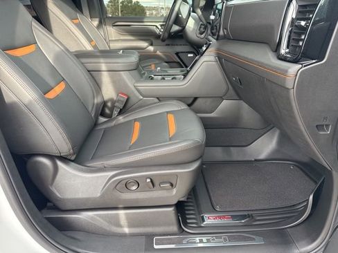 Used 2025 GMC Sierra 2500 AT4 w/ Max Trailering Package image 23
