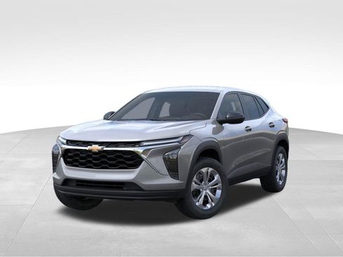 New 2026 Chevrolet Trax LS image 7