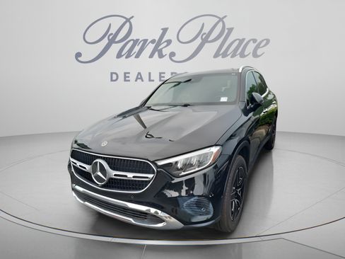 Certified 2026 Mercedes-Benz GLC 300 image 2