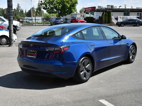 Used 2022 Tesla Model 3 Standard Range RWD image 8