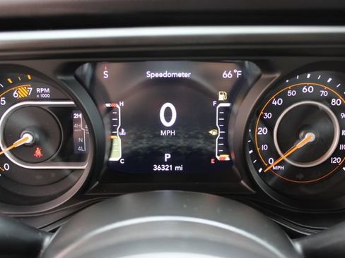 Used 2025 Jeep Wrangler Unlimited Rubicon AWD/4WD image 20