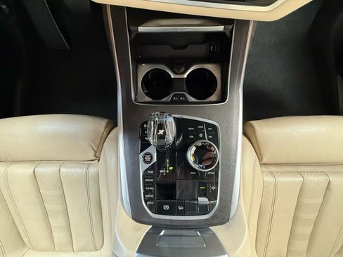 Used 2021 BMW X7 xDrive40i w/ Executive Package image 60