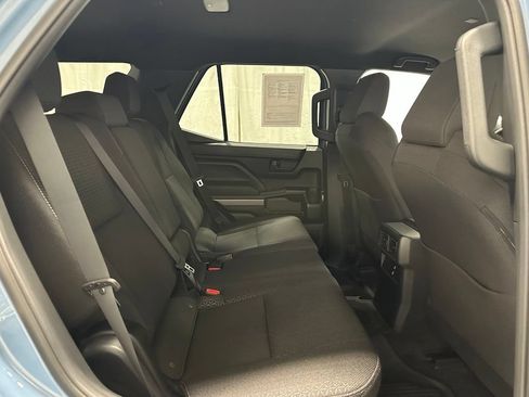 Used 2025 Toyota 4Runner SR5 AWD/4WD image 51