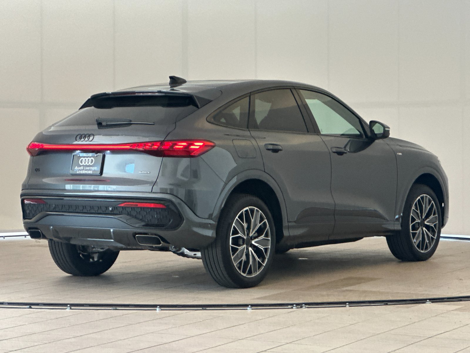 New 2026 Audi Q5 Premium Plus AWD/4WD image 6