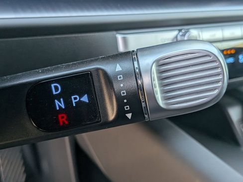 Used 2024 Hyundai Ioniq 6 SE RWD image 24