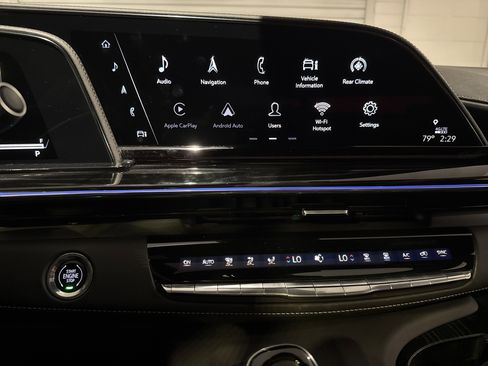 Used 2023 Cadillac Escalade ESV Sport w/ LPO, ONYX Package AWD/4WD image 31