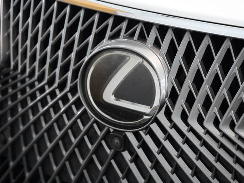 Used 2018 Lexus LS 500 w/ Luxury Package image 9