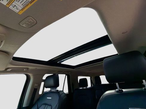 Used 2020 Ford Expedition Max Platinum AWD/4WD image 24