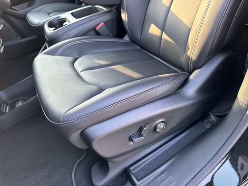 New 2026 Chrysler Pacifica Select image 19