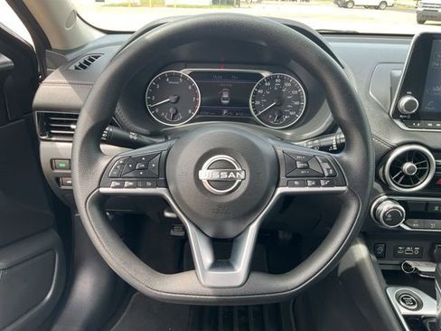 Used 2024 Nissan Sentra SV FWD image 8