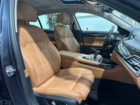 Used 2020 BMW 740i xDrive w/ Cold Weather Package AWD/4WD image 55