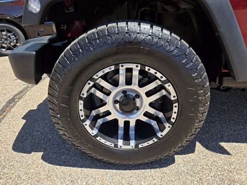 Used 2012 Jeep Wrangler Rubicon w/ PWR Convenience Group AWD/4WD image 14