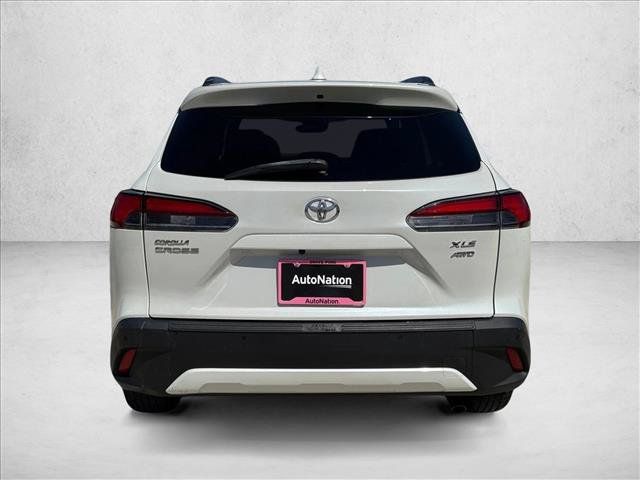Used 2022 Toyota Corolla Cross XLE w/ Convenience Package AWD/4WD image 7