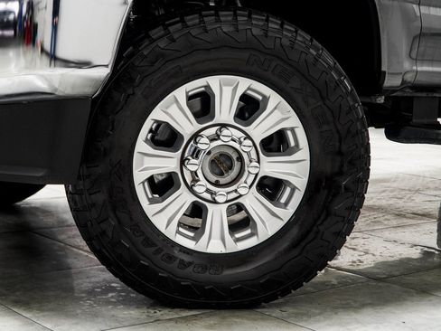 Used 2021 Ford F250 XL w/ STX Appearance Package image 3