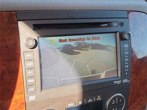 Used 2013 Chevrolet Avalanche LTZ image 14