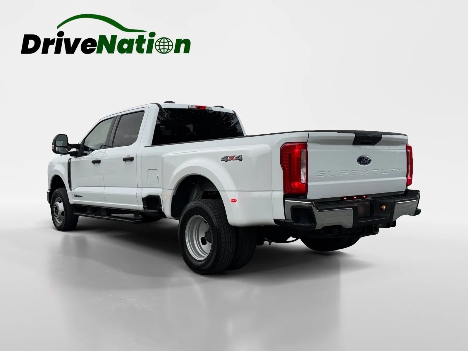 Used 2026 Ford F350 XLT AWD/4WD image 3