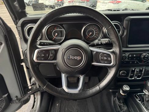 Used 2021 Jeep Wrangler Unlimited Sahara AWD/4WD image 35