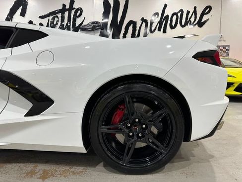 Used 2024 Chevrolet Corvette Stingray Preferred Cpe w/ Z51 Performance Package RWD image 30