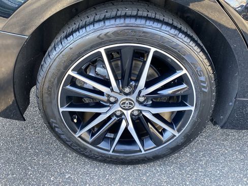 Used 2024 Toyota Camry SE image 21