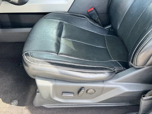 Used 2019 Ford F150 Lariat RWD image 27