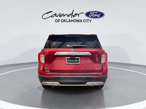 Certified 2022 Ford Explorer XLT w/ Equipment Group 202A AWD/4WD image 7