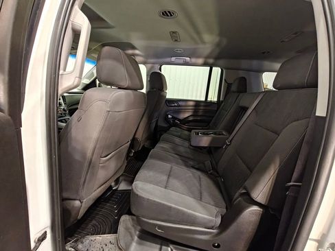 Used 2016 GMC Yukon XL SLE w/ Convenience Package image 28