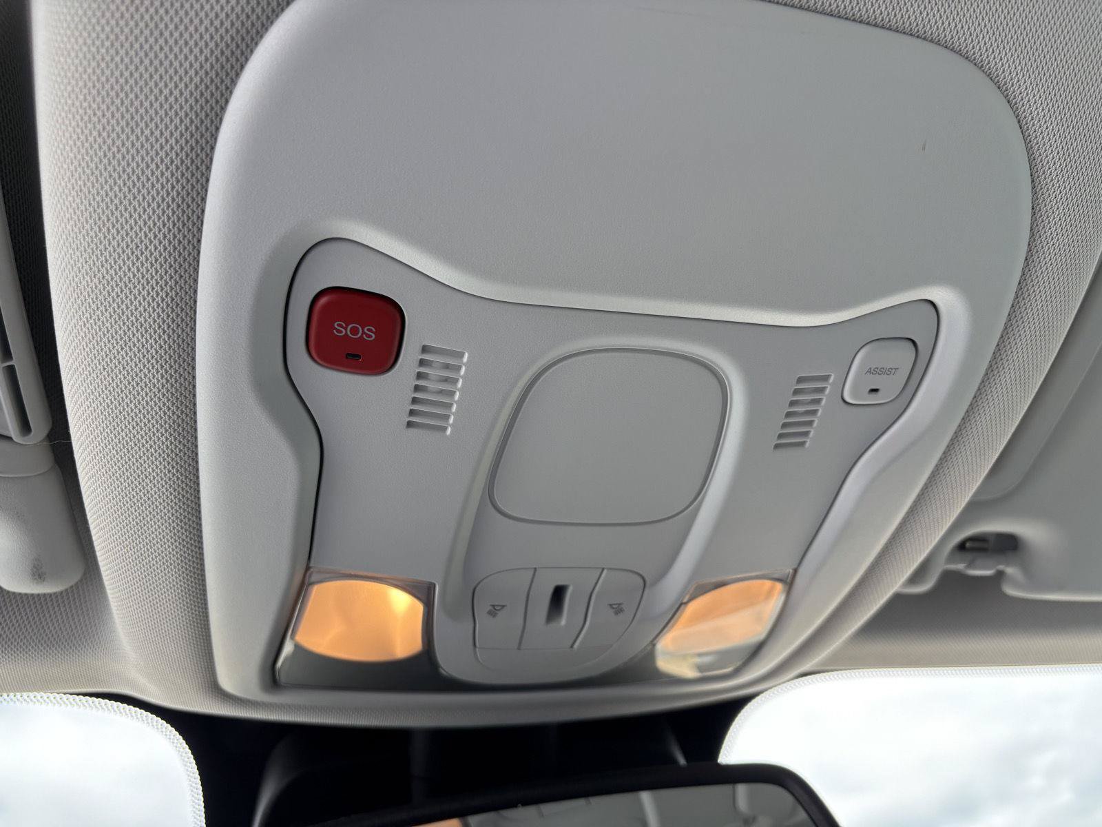 Used 2022 Jeep Renegade Limited AWD/4WD image 22