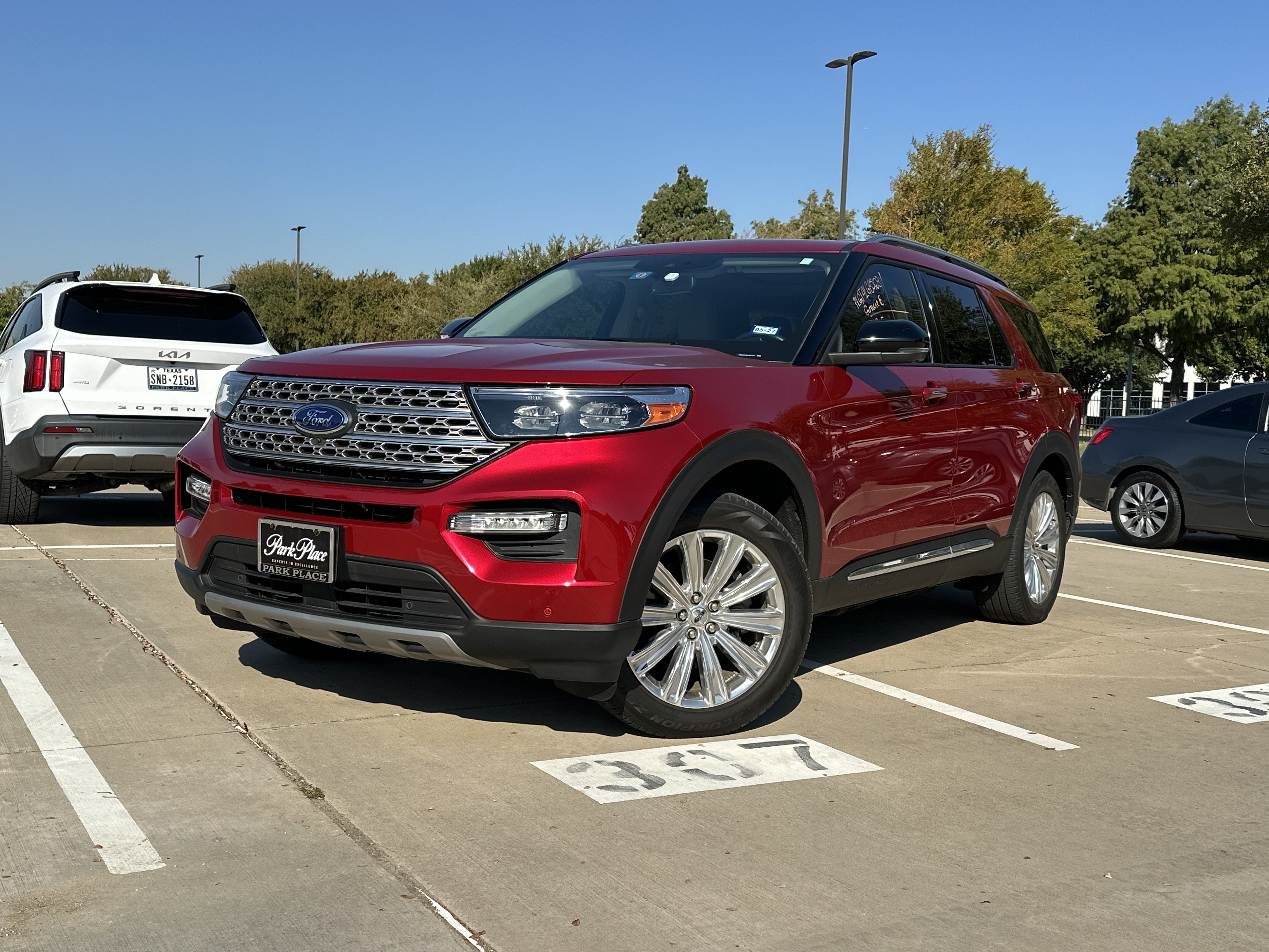 Used 2020 Ford Explorer Limited RWD image 1