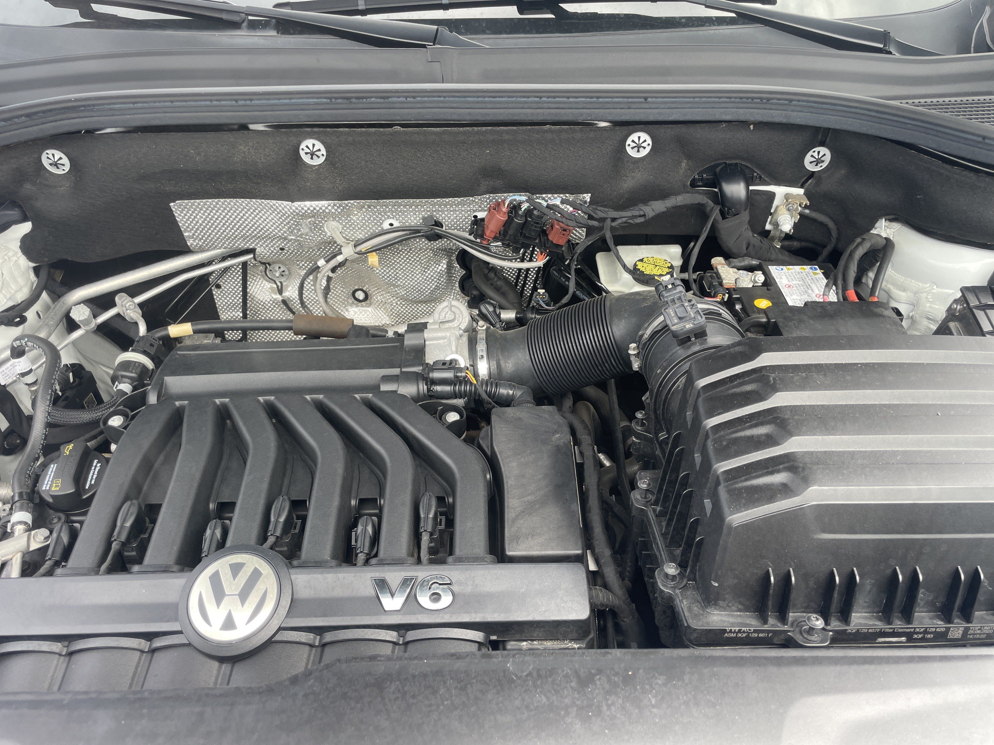 Used 2021 Volkswagen Atlas SE w/ Towing Package AWD/4WD image 31