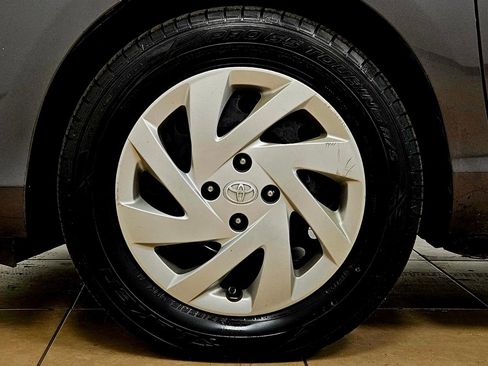 Used 2015 Toyota Prius C Two image 29