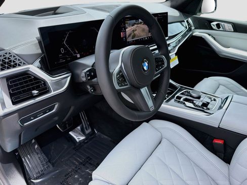 New 2027 BMW X7 xDrive40i w/ M Sport Package AWD/4WD image 28