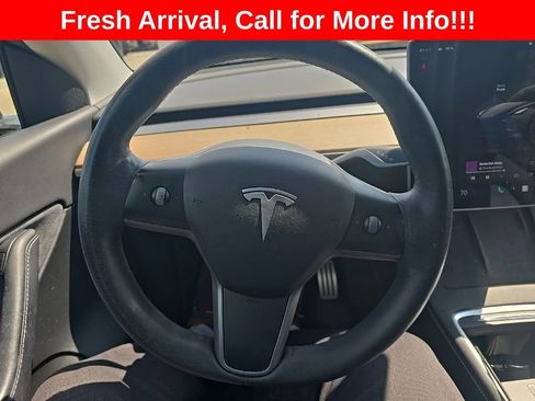 Used 2022 Tesla Model Y Performance AWD/4WD image 4