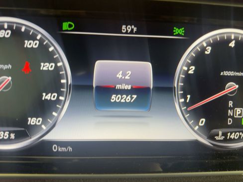Used 2017 Mercedes-Benz S 550 4MATIC Sedan image 17